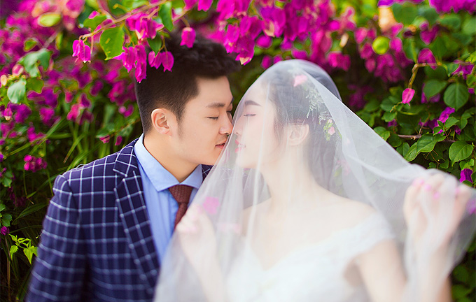 丰满新娘如何拍婚纱照 