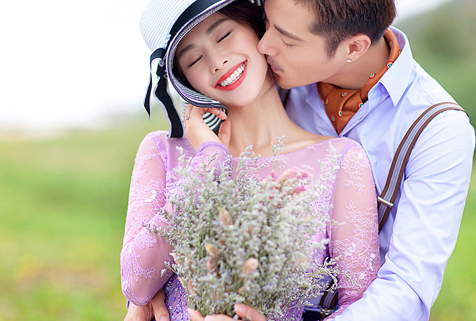 海南婚纱照浪漫经典 让浪花椰子树点缀婚礼